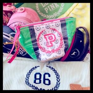 💕ⓅⒾⓃⓀ ⓋⓈ Vintage Collectible Coin Pouch💕